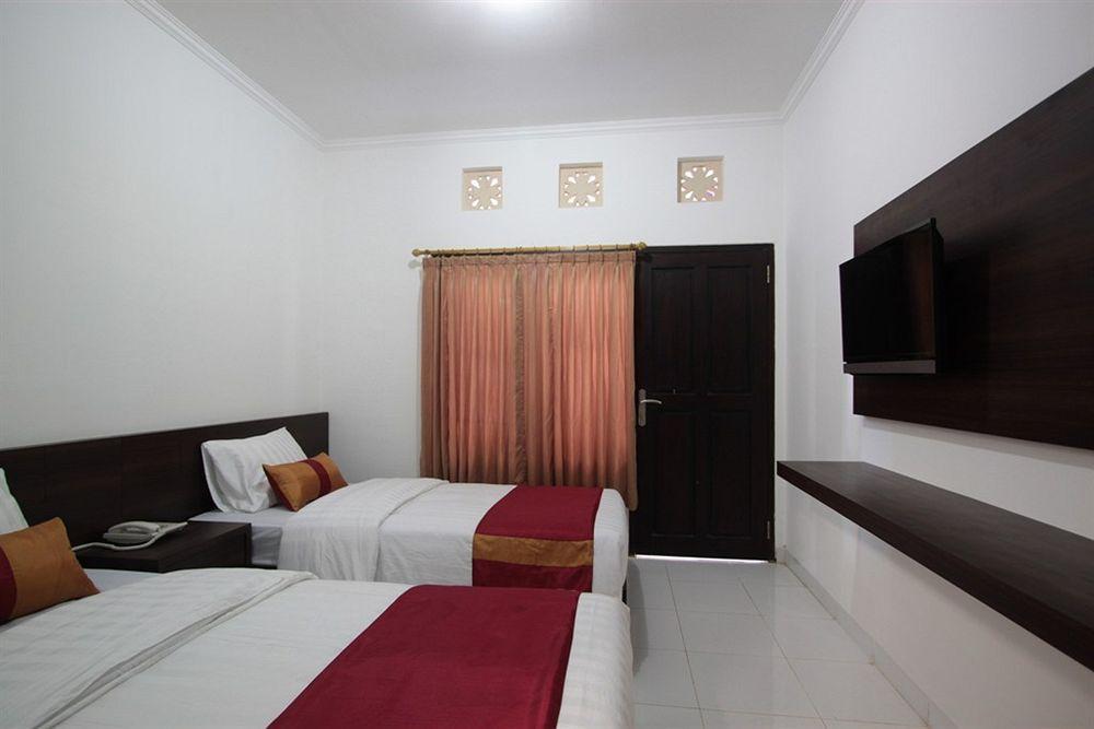 Bakung Sunset Hotel Kuta Lombok Extérieur photo