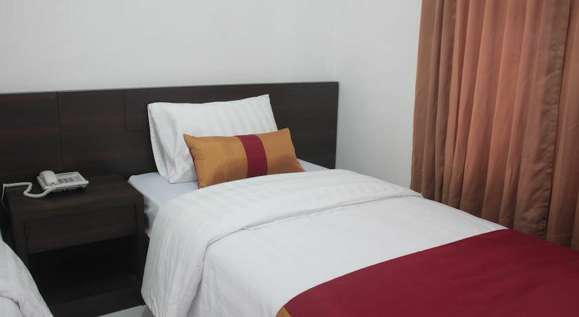 Bakung Sunset Hotel Kuta Lombok Extérieur photo